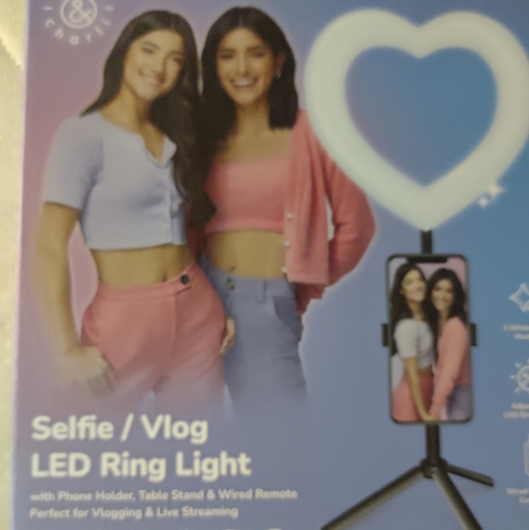 Heart shaped selfie/vlog LED light - Picture 6 of 6